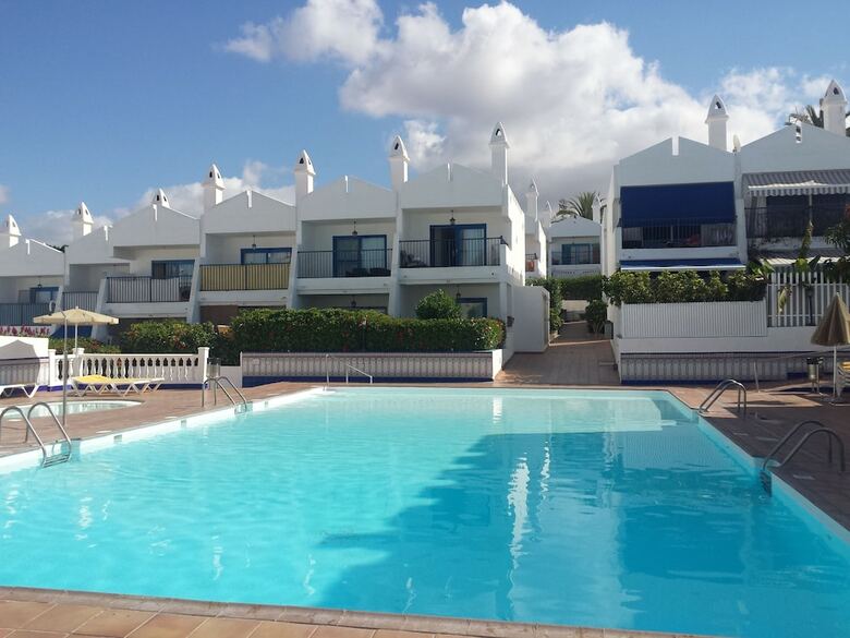 Apartamentos Mari House