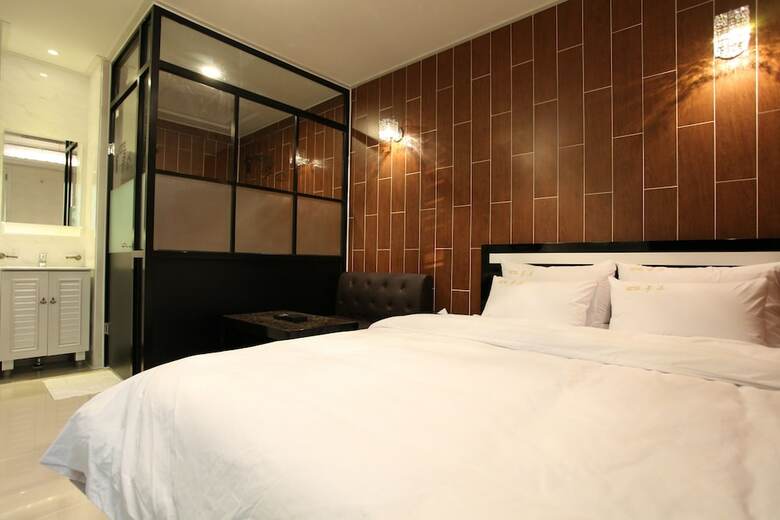 Russo Hotel