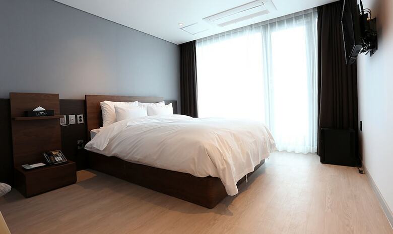 Suntree Hotel
