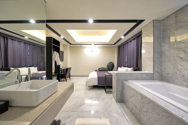 Cheonan Vue Hotel