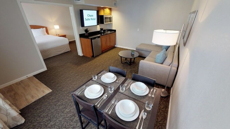 Chase Suite Hotel Brea