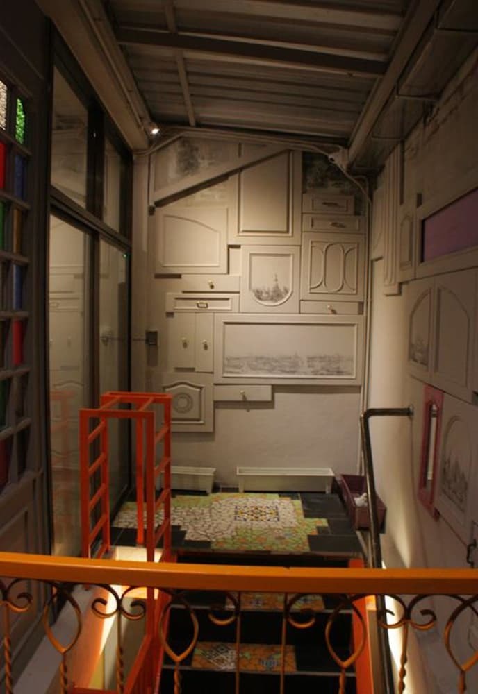Hostal Merge Hostel