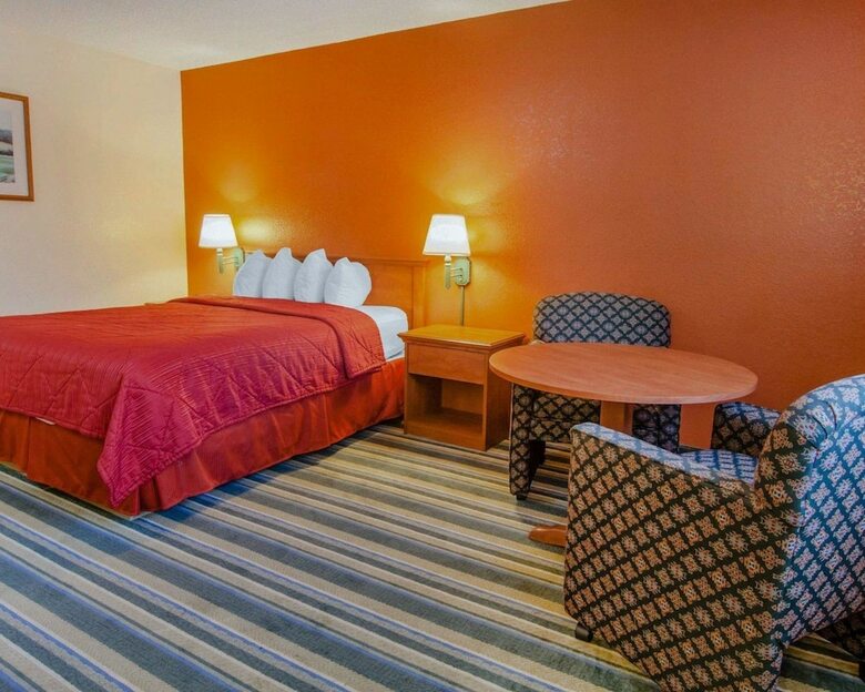 Hotel Quality Inn And Suites Airport