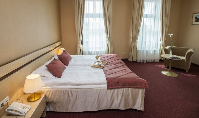 Old Mill Conference Hotel