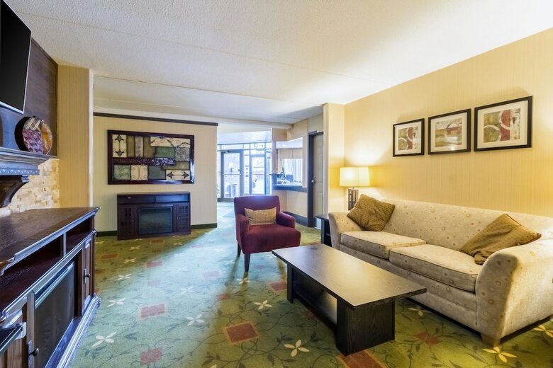 Hotel Quality Inn & Suites Mayo Clinic Area
