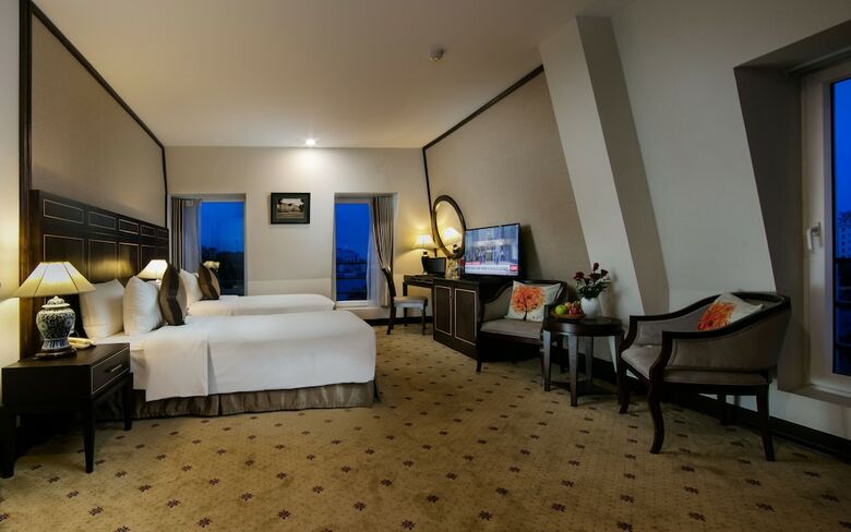 Zephyr Suites Boutique Hotel