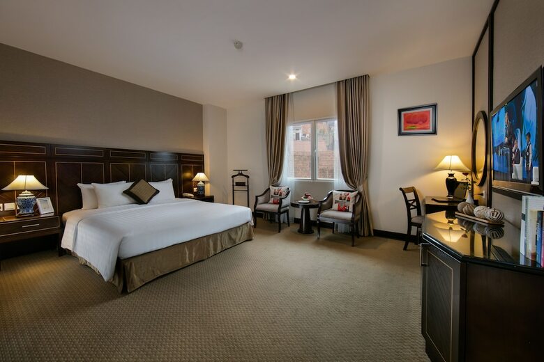 Zephyr Suites Boutique Hotel