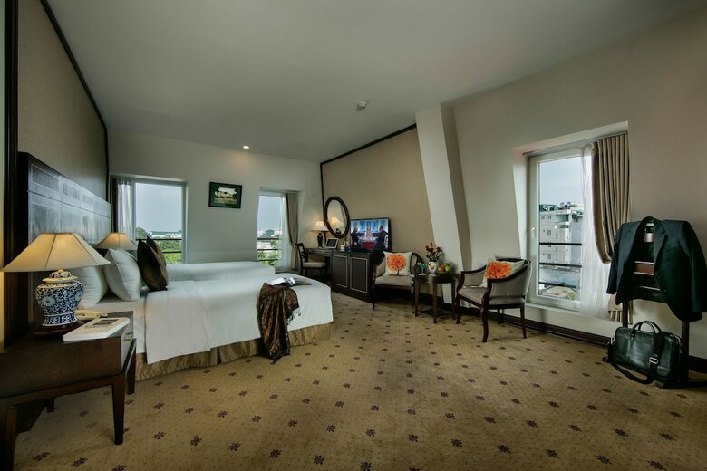 Zephyr Suites Boutique Hotel