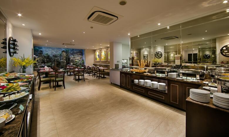 Zephyr Suites Boutique Hotel