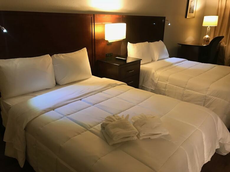 Stratus Suites - Boutique Hotel