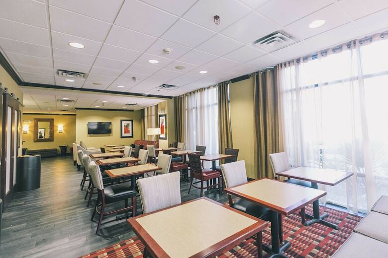 Hotel Hampton Inn Tallahassee-central