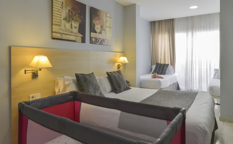 Alexandra Aparthotel
