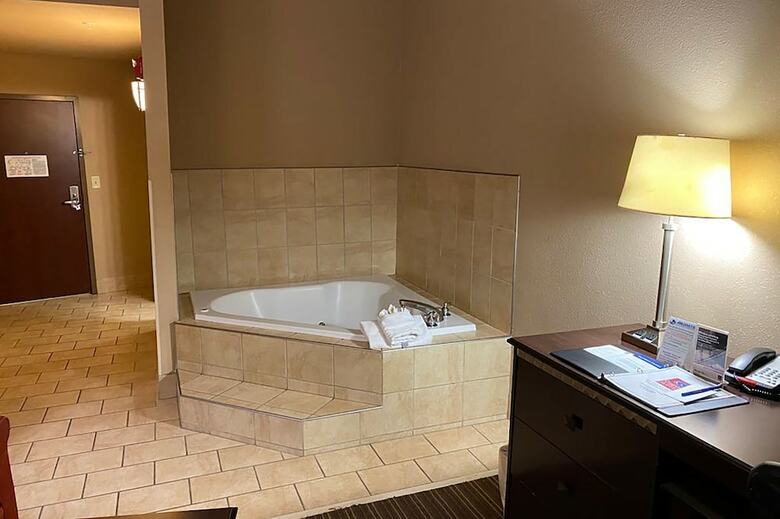 Oyo Hotel Portland Tn Route 52 West
