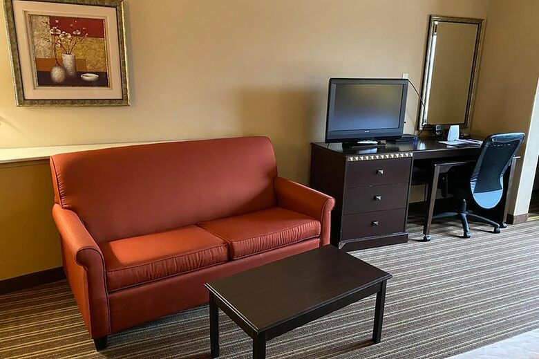 Oyo Hotel Portland Tn Route 52 West