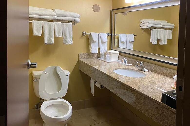 Oyo Hotel Portland Tn Route 52 West