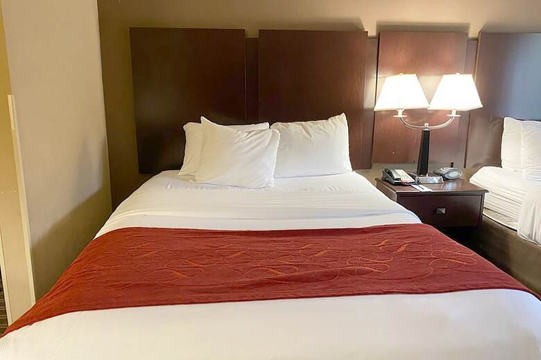 Oyo Hotel Portland Tn Route 52 West