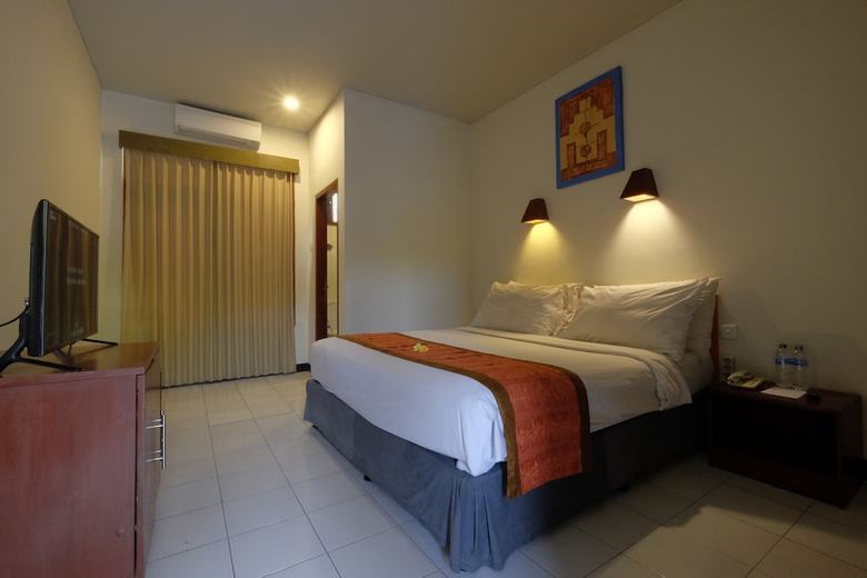 The Yani Hotel