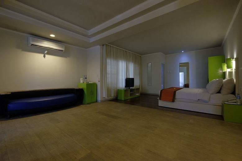 The Yani Hotel