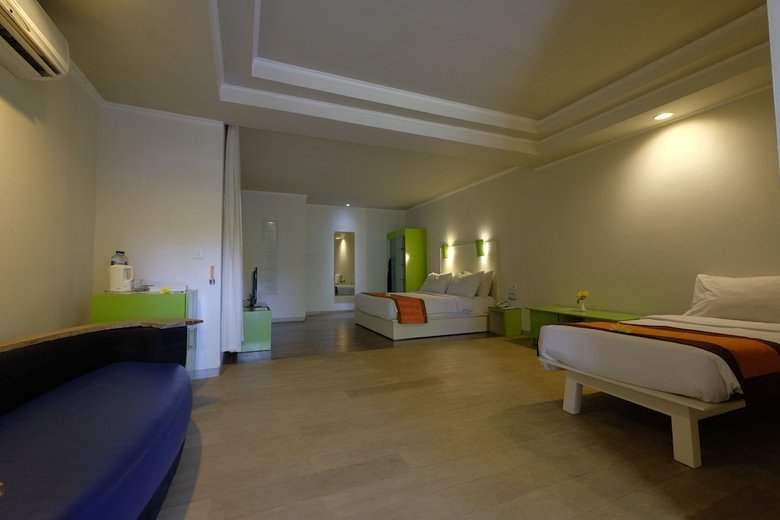 The Yani Hotel
