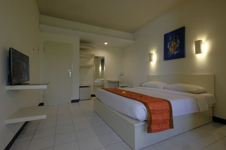 The Yani Hotel