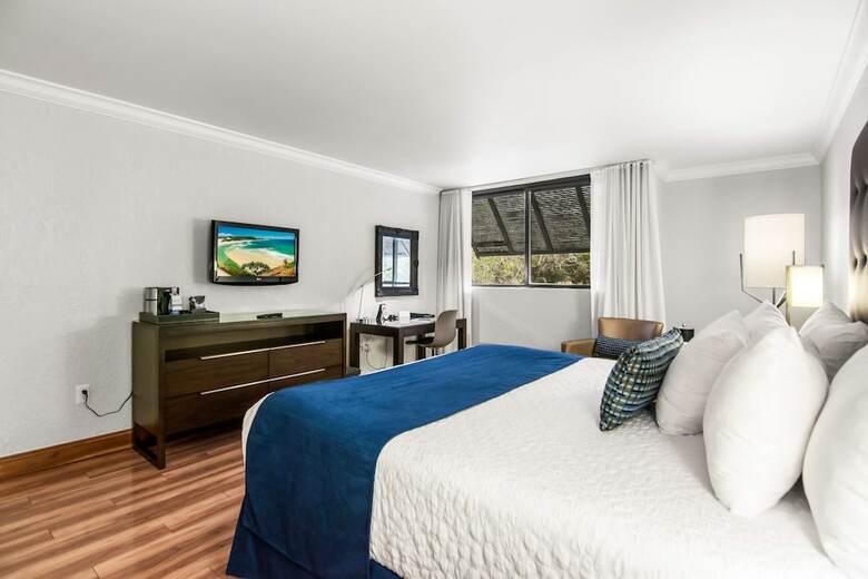 Miami Lakes Hotel