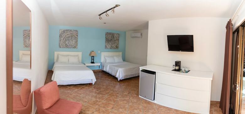 Hotel Ripjack Inn