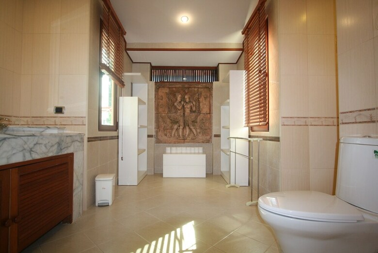 Apartamentos Surin Sabai