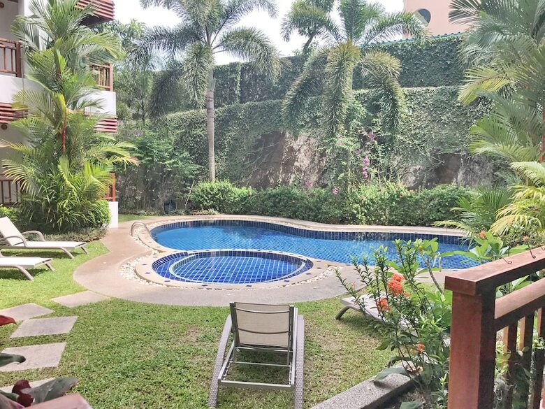 Apartamentos Surin Sabai