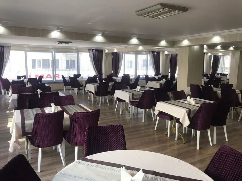Gold City Hotel