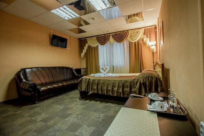 Fab Mini Hotel