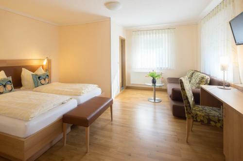 Hostal Hotel Gasthof Goldener L�we