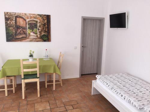 Hostal Pension Lindenhof