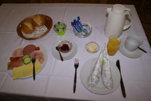 Hostal Pension Lindenhof
