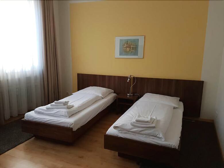 Hotel Am Charlottenplatz