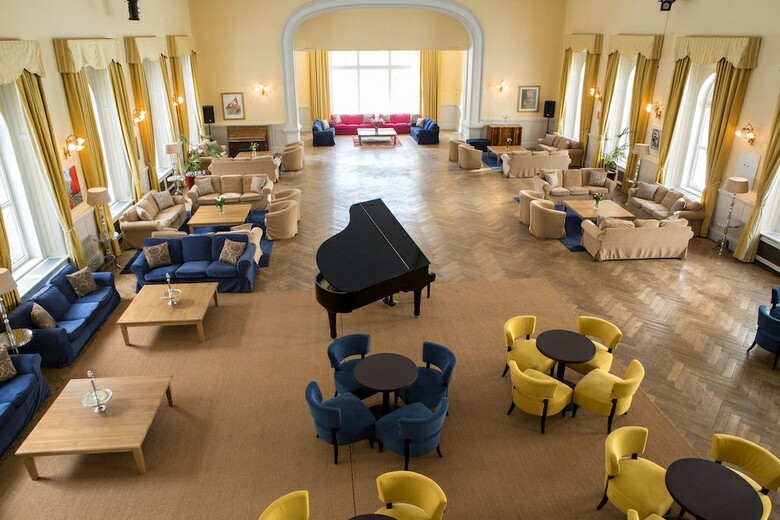Hotel Maloja Palace