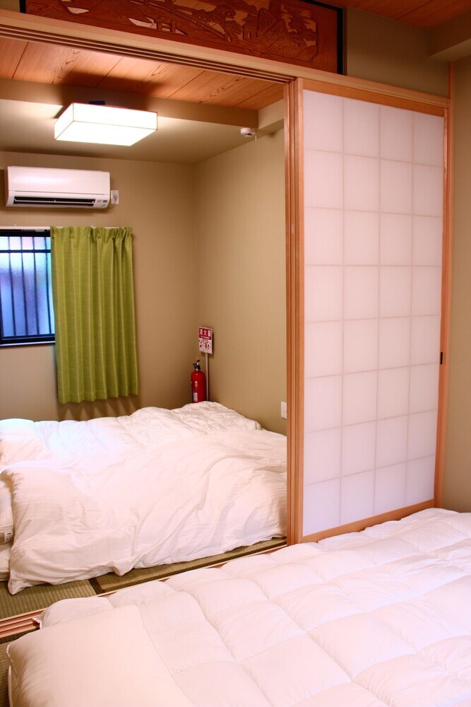 Shirakabanoyado-keigetsu
