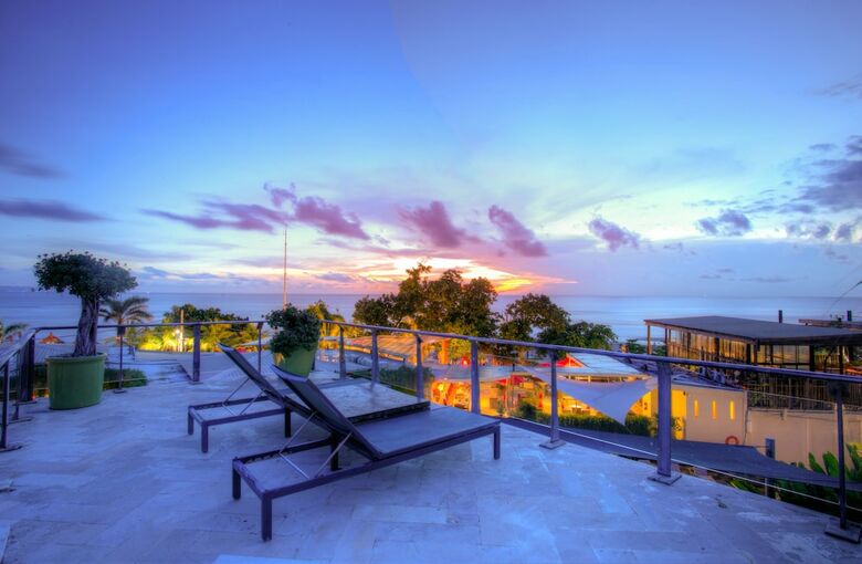 Hotel Furamaxclusive Ocean Beach, Seminyak, Bali