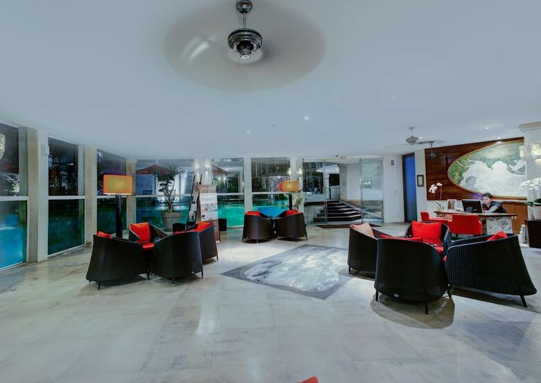 Hotel Furamaxclusive Ocean Beach, Seminyak, Bali