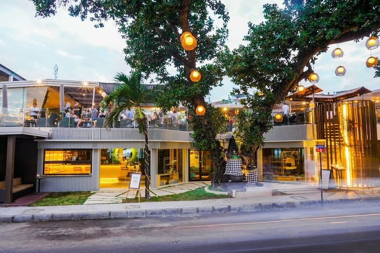 Hotel Furamaxclusive Ocean Beach, Seminyak, Bali