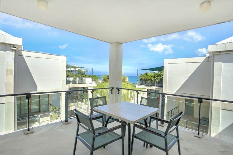 Hotel Furamaxclusive Ocean Beach, Seminyak, Bali