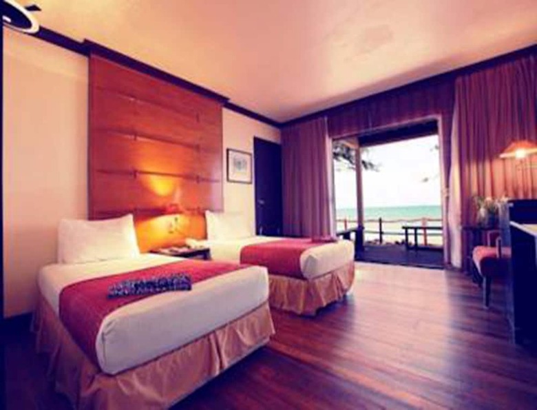 Hotel Sutra Beach Resort