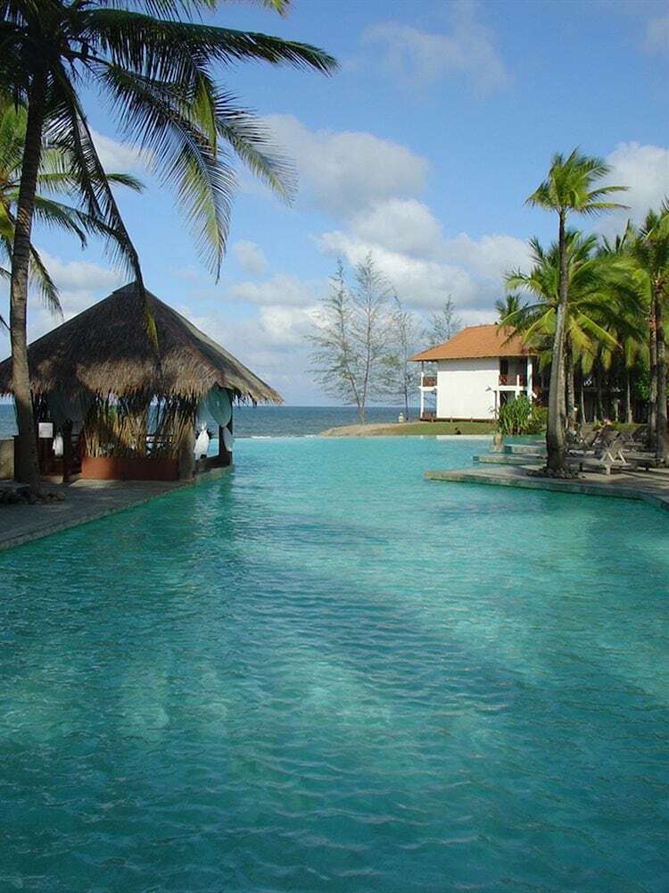 Hotel Sutra Beach Resort