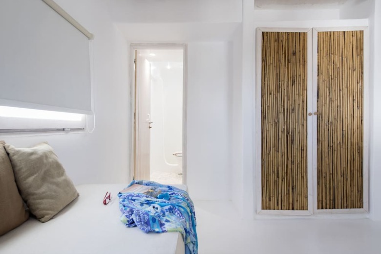 Zefi Hotel & Suites