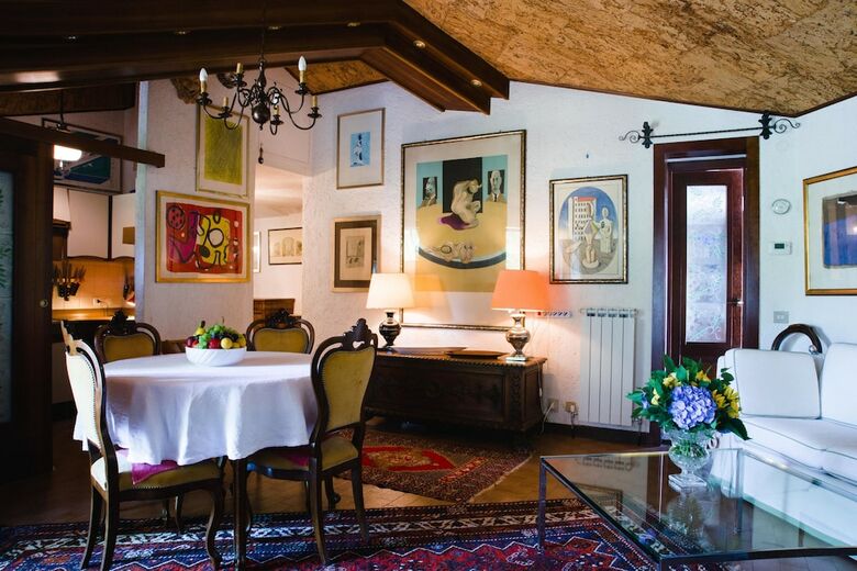 Apartamento Girandole Garden In Borgo Grotta