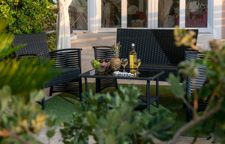 Apartamentos Evagelia Suites Red
