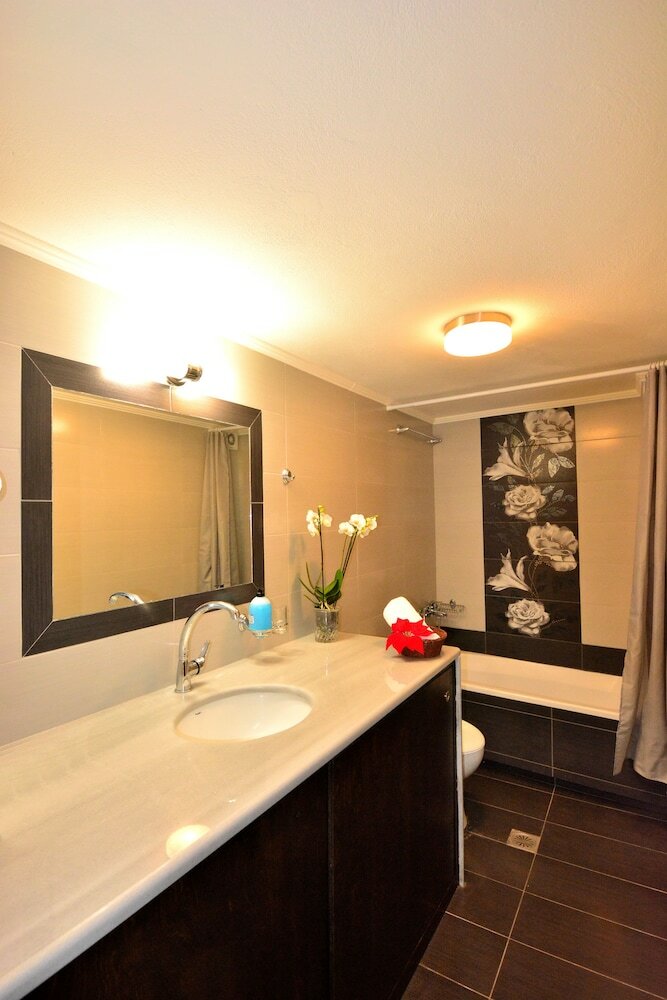 Apartamentos Evagelia Suites Red