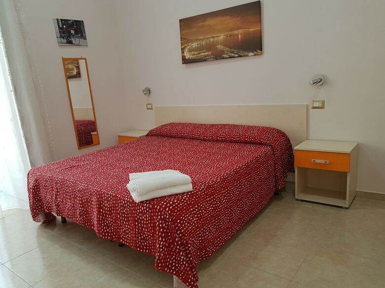 B&B Napul'�