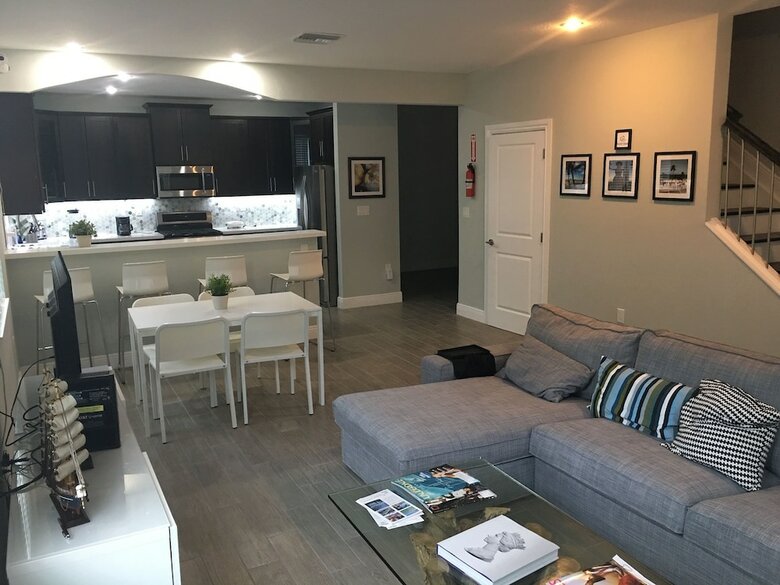 4 Bedroom Home By Ideal Experience Vr