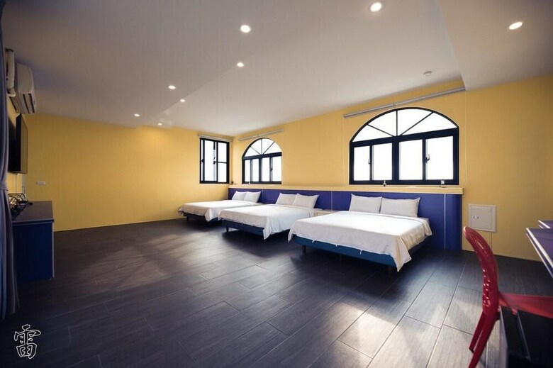 Villa 2 Lane 9 Sea View Homestay
