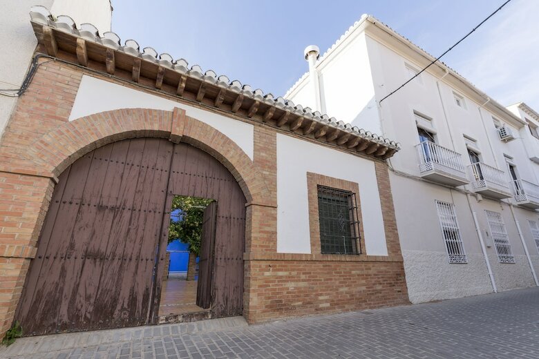 La Casa De �llora
